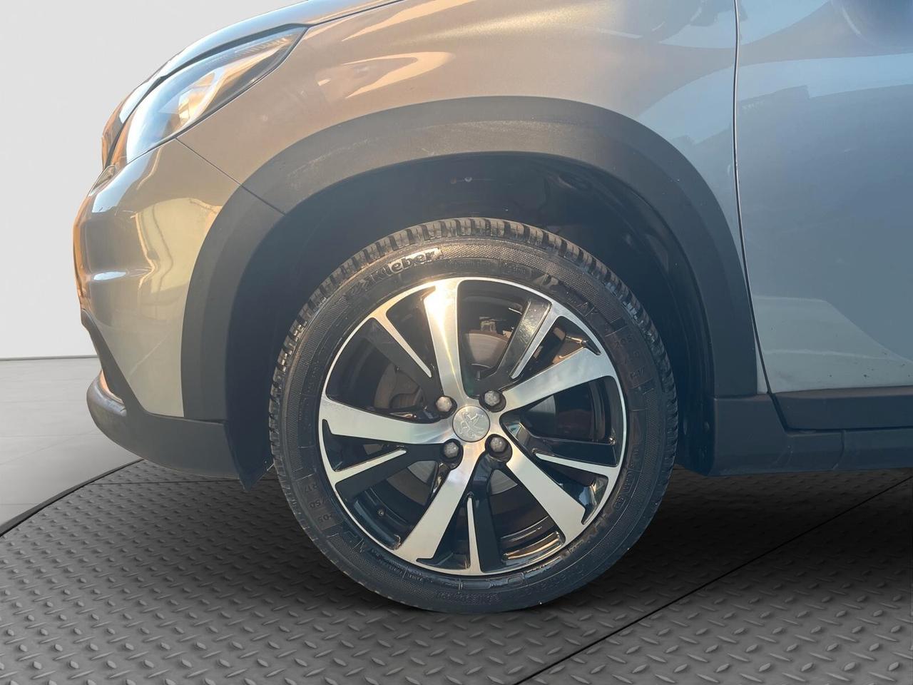 Peugeot 2008 1.6 BlueHDi 120 S&S Allure 2017