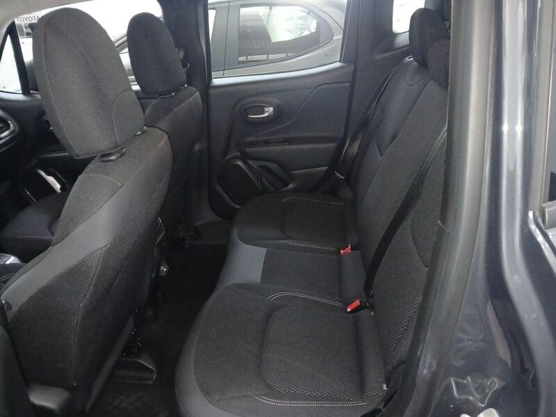 Jeep Renegade 1.5 Turbo T4 MHEV Summit