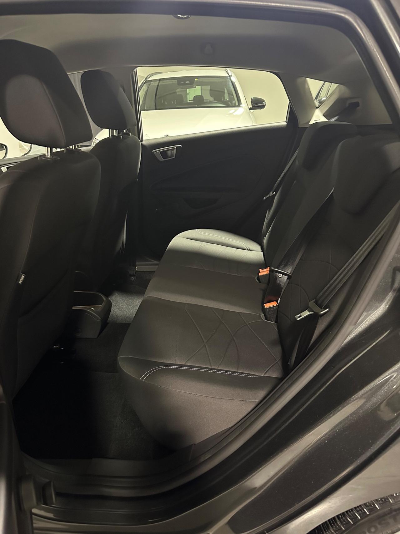 Ford Fiesta 1.2 60CV 5 porte Black & White Edition