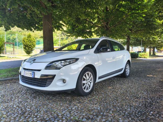 RENAULT Megane Mégane 1.6 16V SporTour Attractive