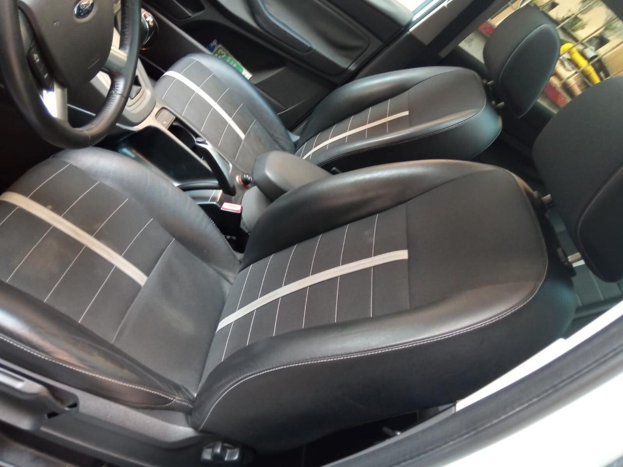 Kuga 2.0 TDCi 163 CV 4WD Titanium Cambio automatico, Tetto Panoramico