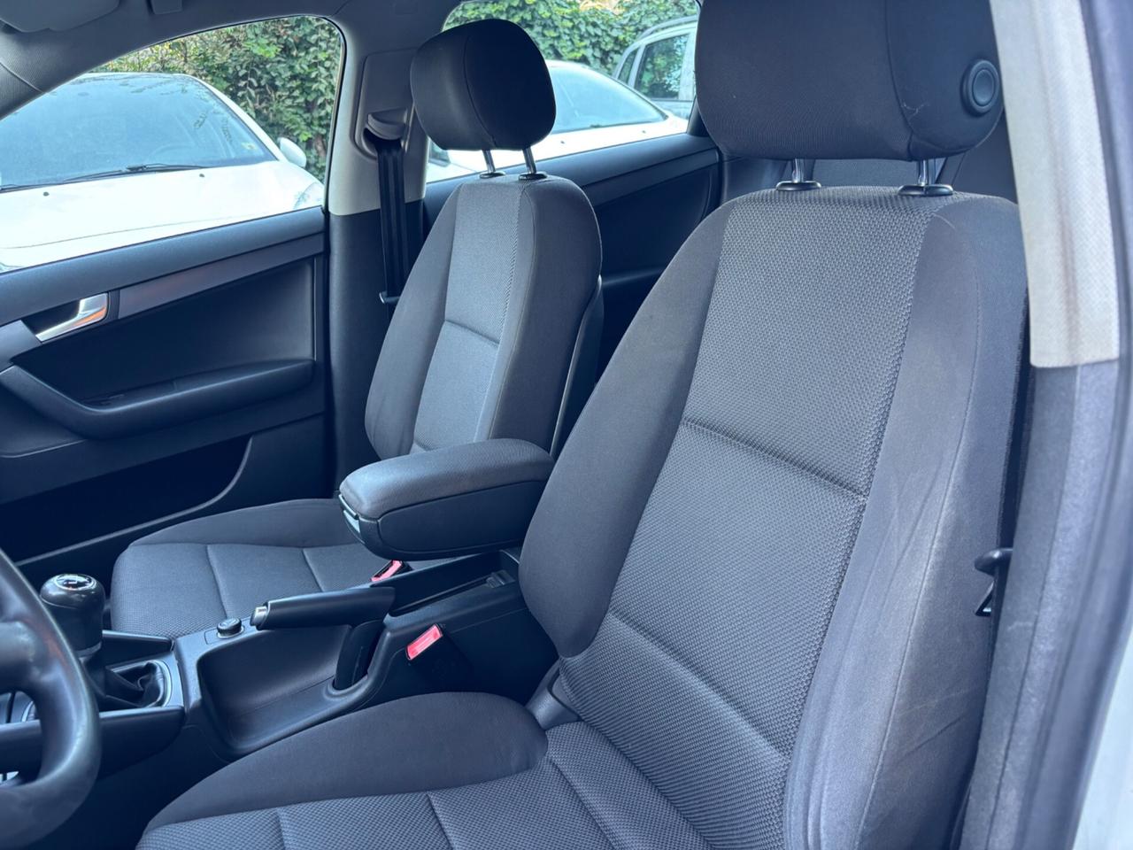 Audi A3 SPB 1.6 TDI 105 CV OK NEOPATENTATI