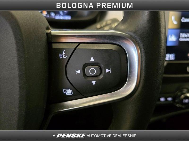 Volvo XC40 XC40 T3 Geartronic Momentum Pro