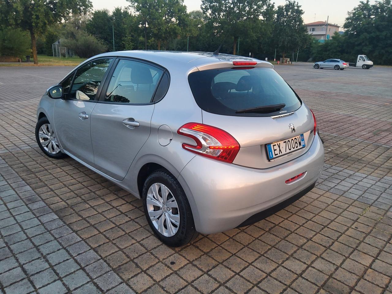 Peugeot 208 1.4 VTi 95 CV 5p. GPL Allure