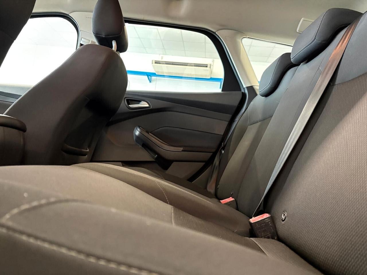 Ford Focus SW BUSINESS 1.5 TDCi 120 CV Powershift