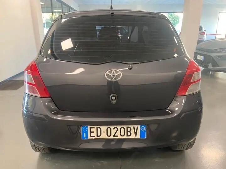 Toyota Yaris 1.0 3 porte