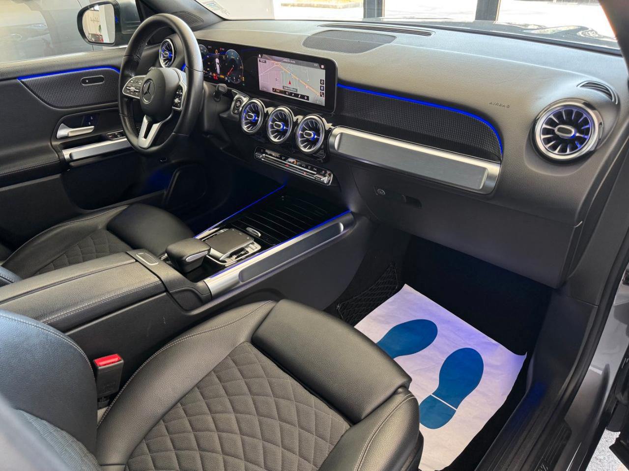Mercedes GLB 200 d Sport Plus Cockpit Dash Cam Carplay