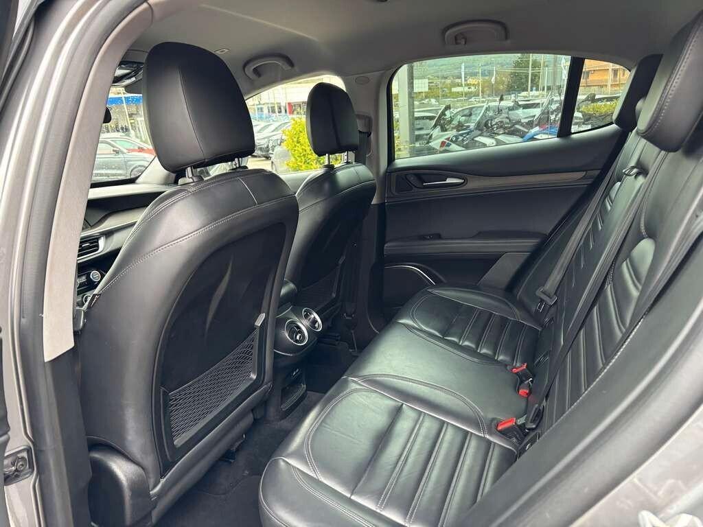 Alfa Romeo Stelvio 2.2 Turbodiesel 210 CV AT8 Q4 2017 / KM 185.000 Tua a solo 148 Euro al mese