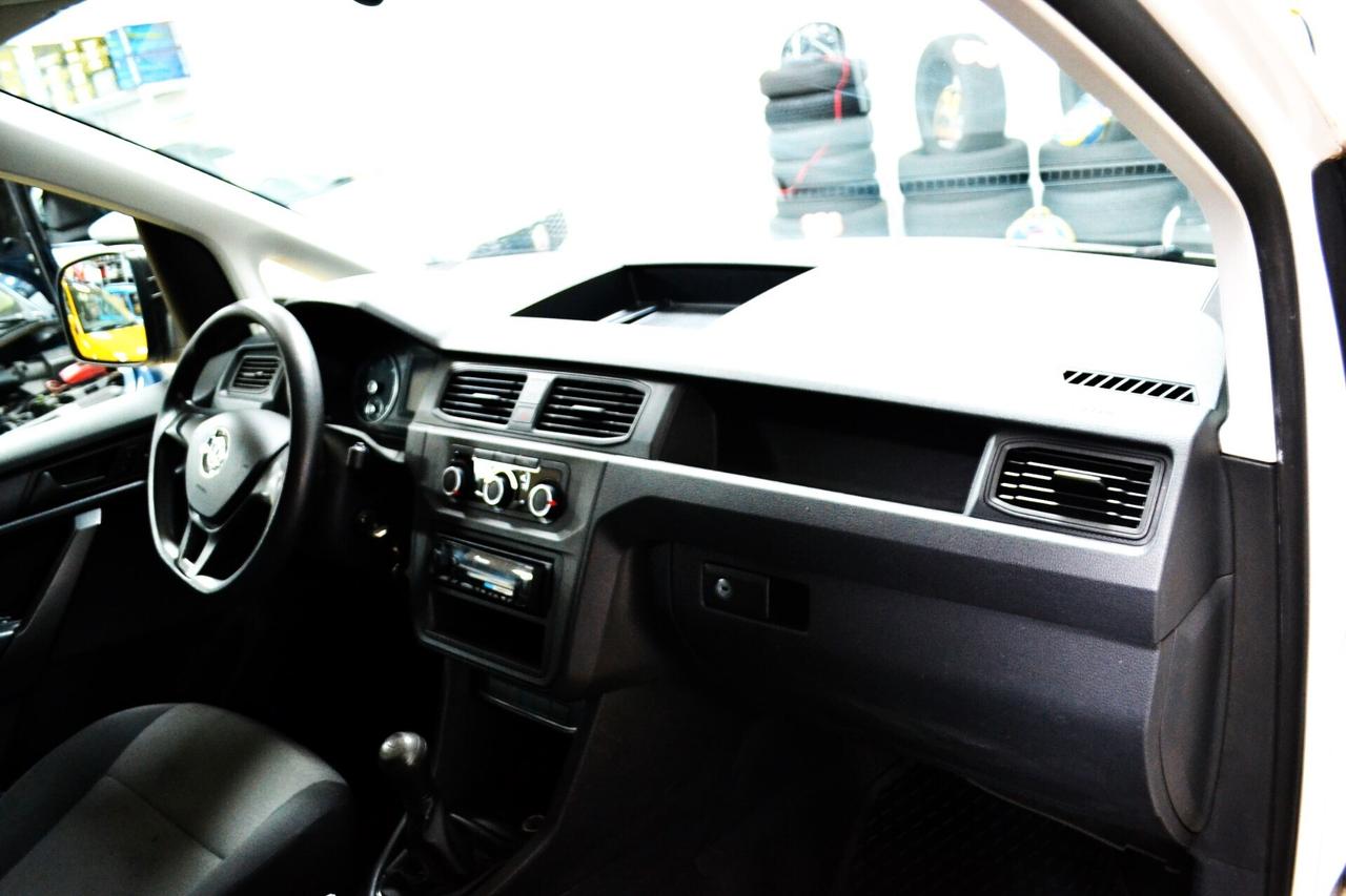 VW CADDY 1.6 TDI 102CV Furgonato 1PROP. 2016 Eu5B