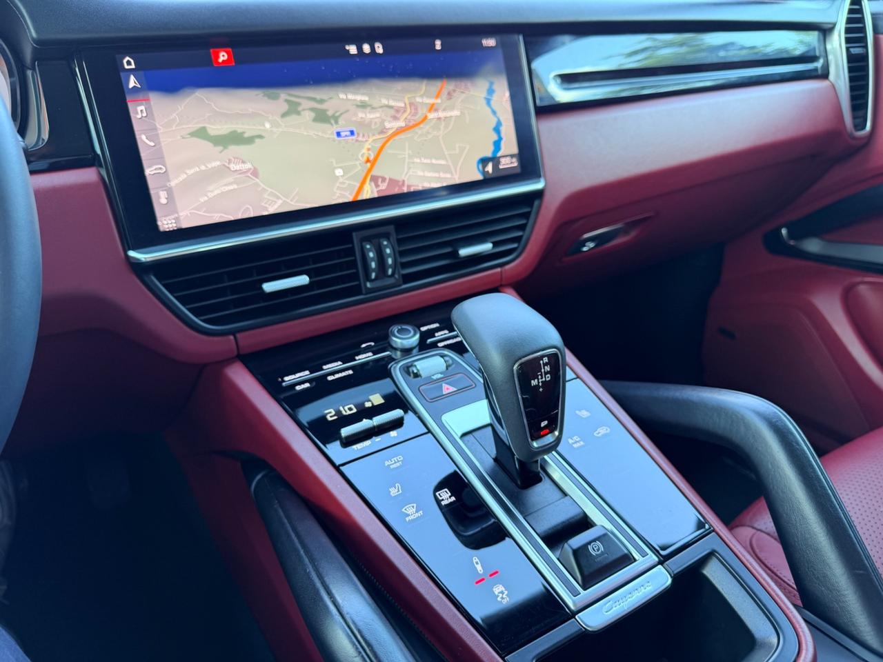 Porsche Cayenne Coupé 3.0 V6 limited edition in garanzia
