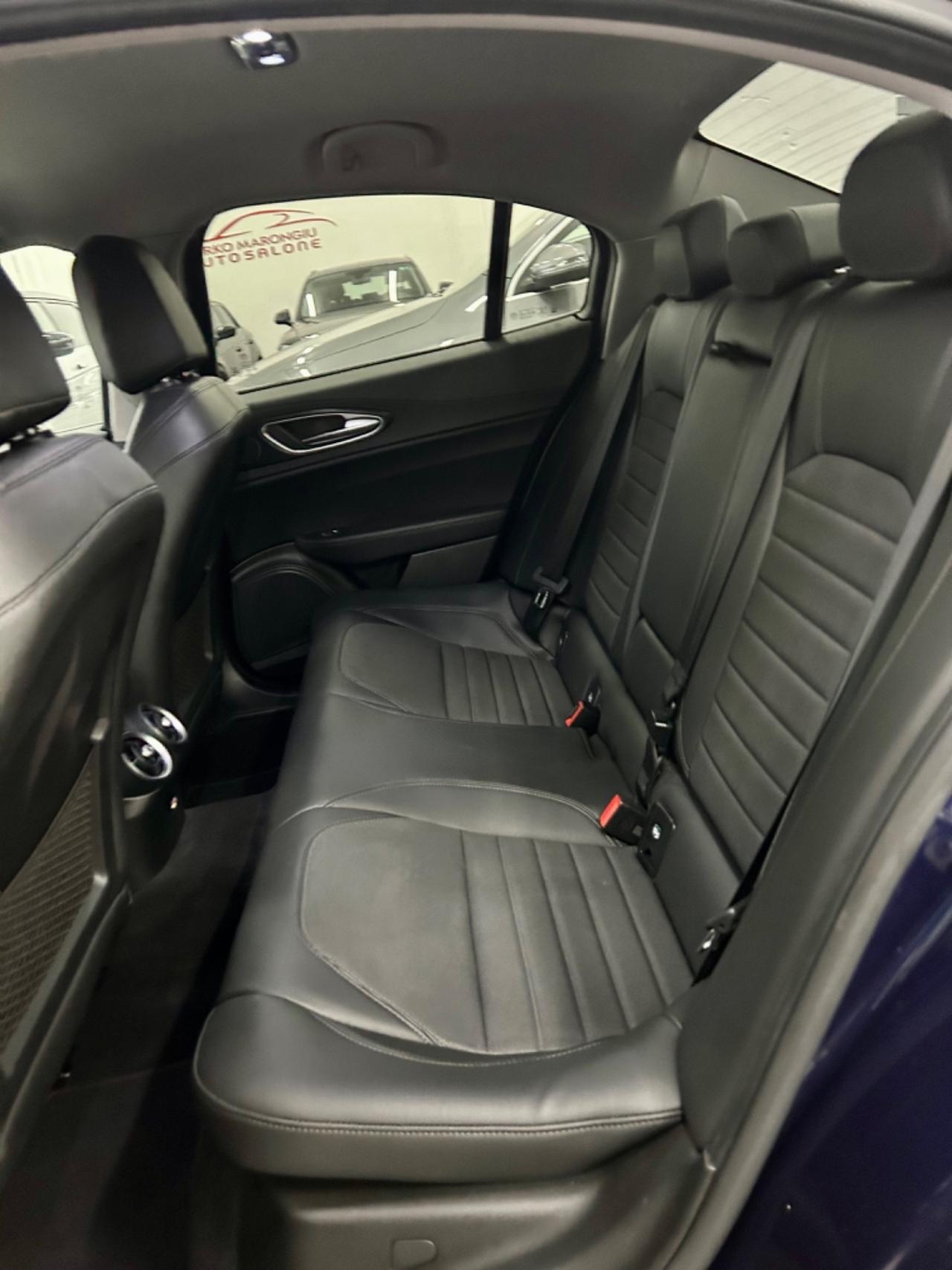 Alfa Romeo Giulia 2.2 Turbodiesel 160 CV AT8 Sprint
