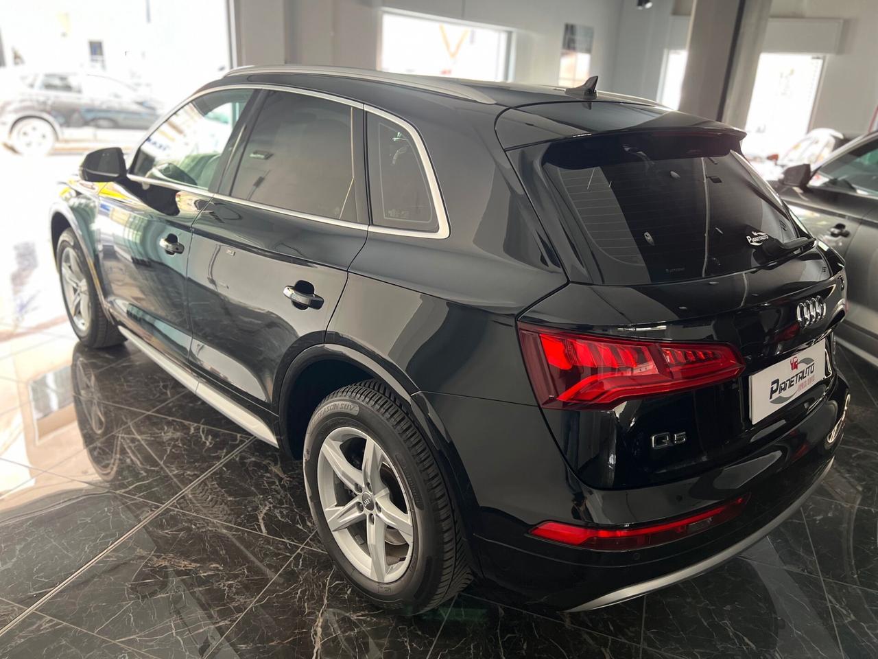 Audi Q5 40 2.0 tdi Business Sport quattro 190cv s-tronic