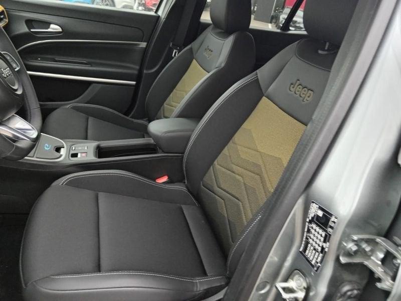 Jeep Avenger BEV BEV 156cv Summit