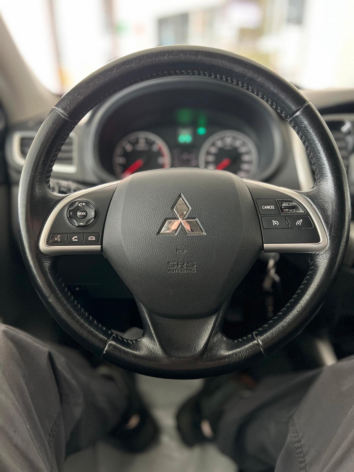 Mitsubishi L200 2.4 DI-D/181CV Double Cab Intense