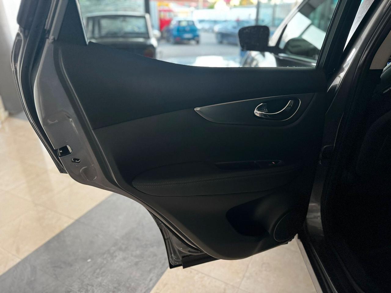 Nissan Qashqai 1.5 dCi Tekna+TETTO PANOMARICO EURO 6