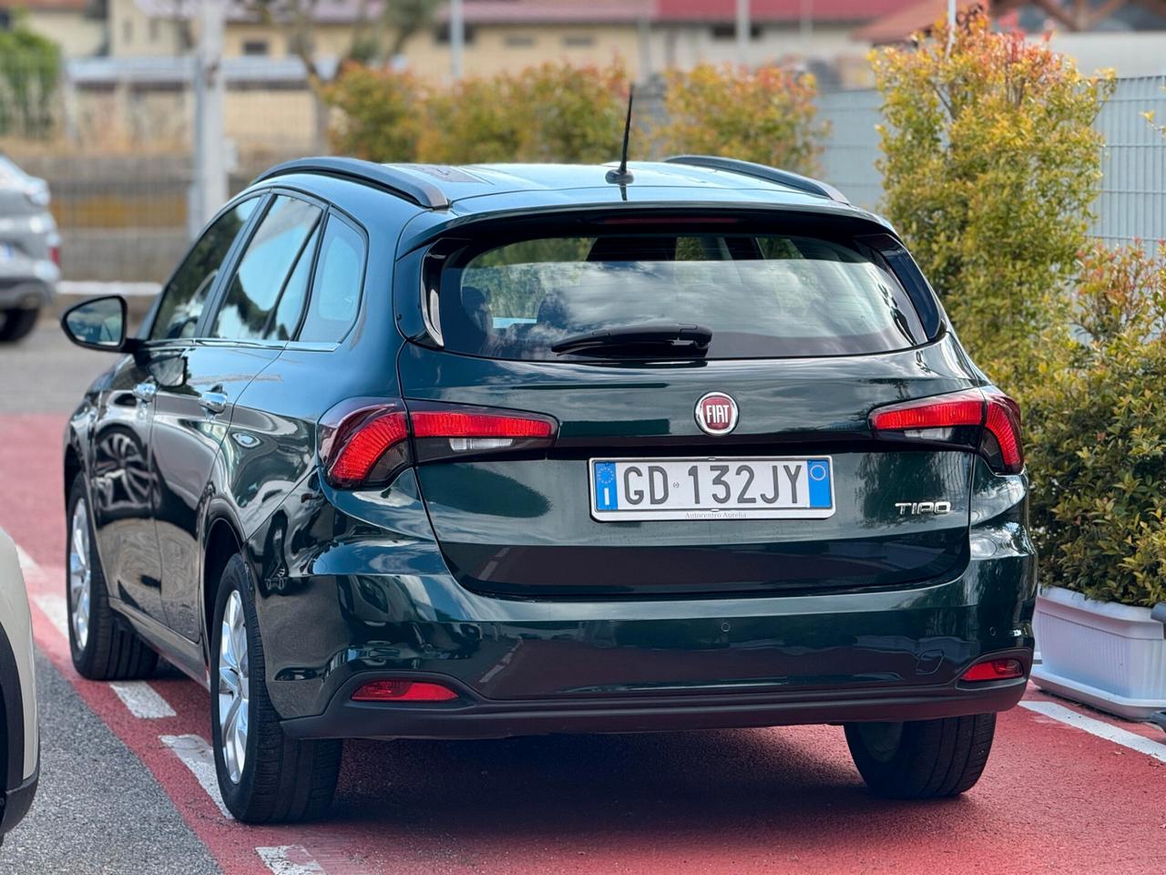 Fiat Tipo 1.6 Mjt S&S DCT SW Lounge