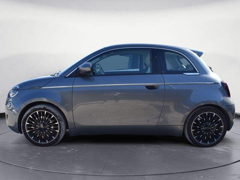 FIAT 500 La Prima Berlina 42 kWh