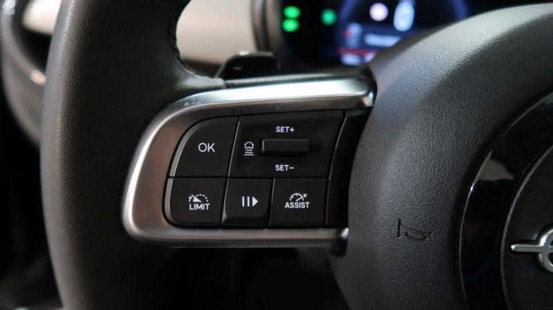 FIAT 600 600 1.2 hybrid La Prima 110cv auto