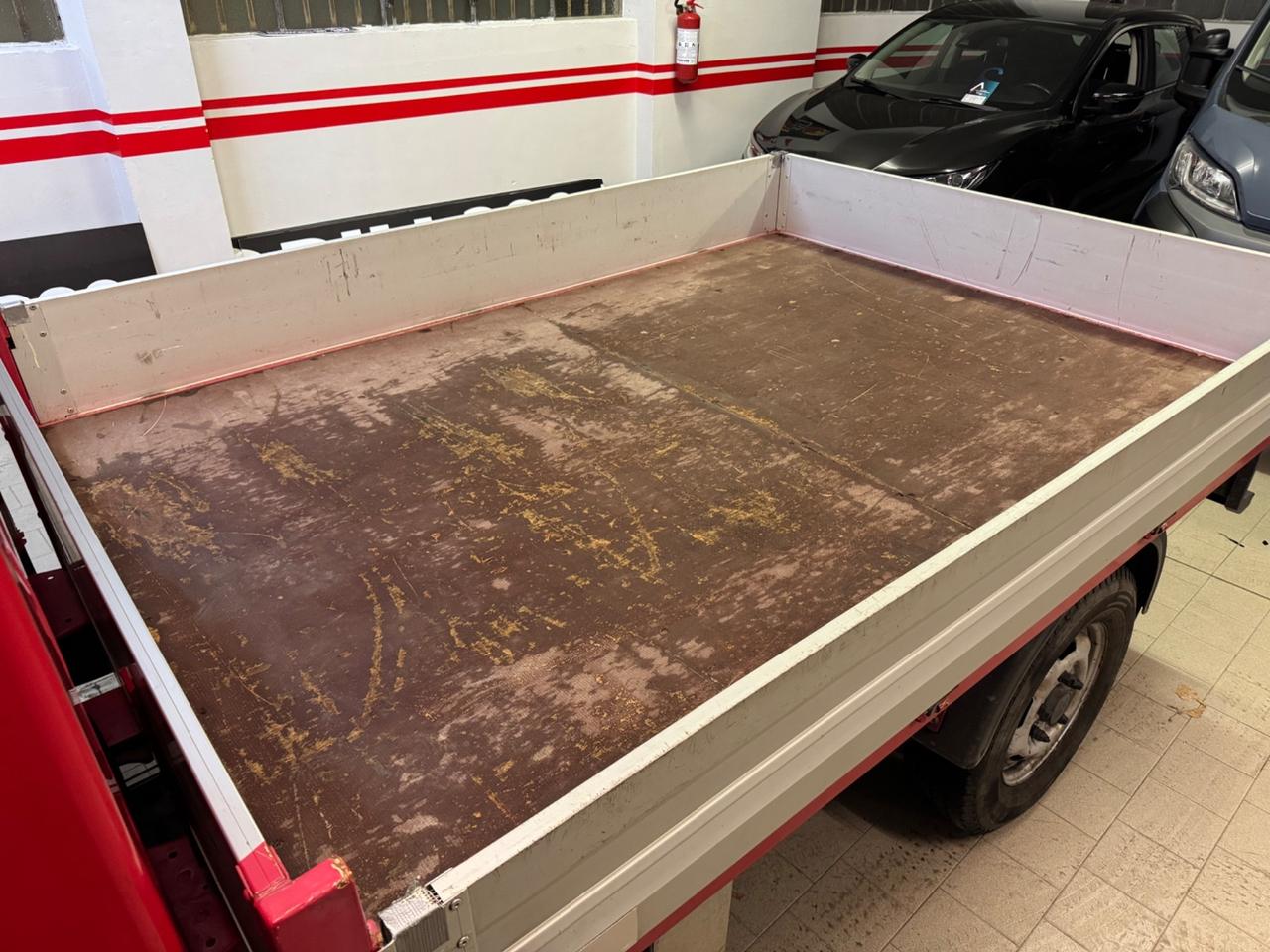 Ford Transit 2.2 Tdci 330 T 110 Cassone