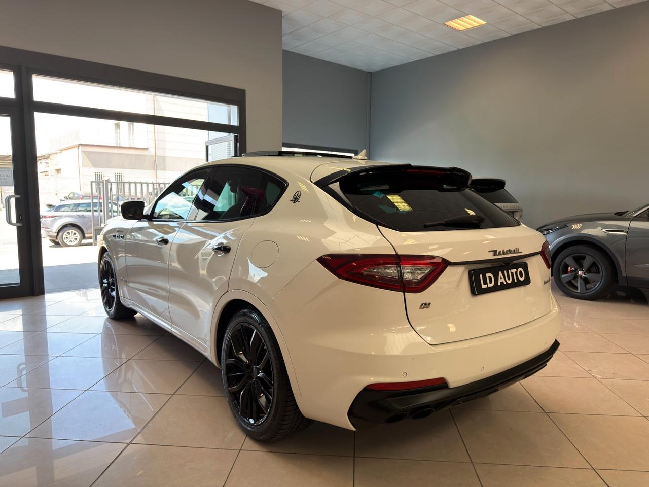 Maserati Levante V6 AWD Gransport MODENA