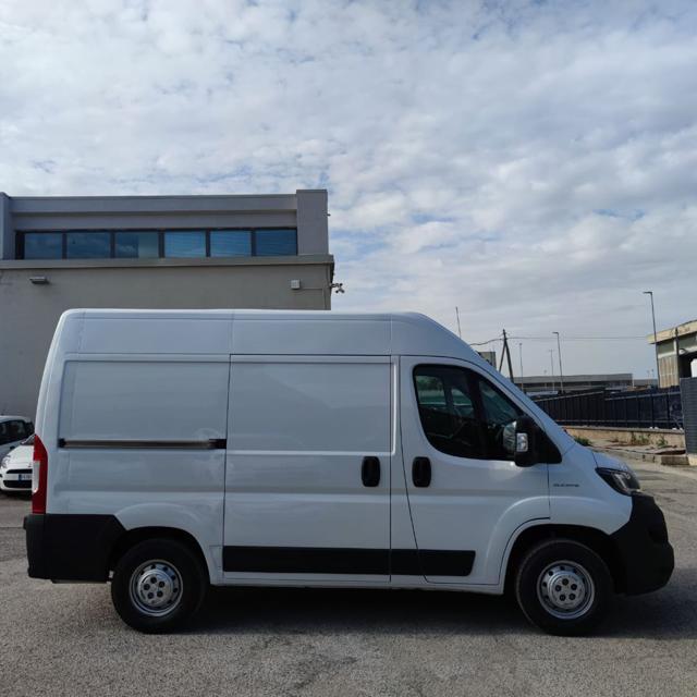 FIAT DUCATO 33 CH2 2.3M-J FURGONE PAS.CORTO 3 PTI-2019