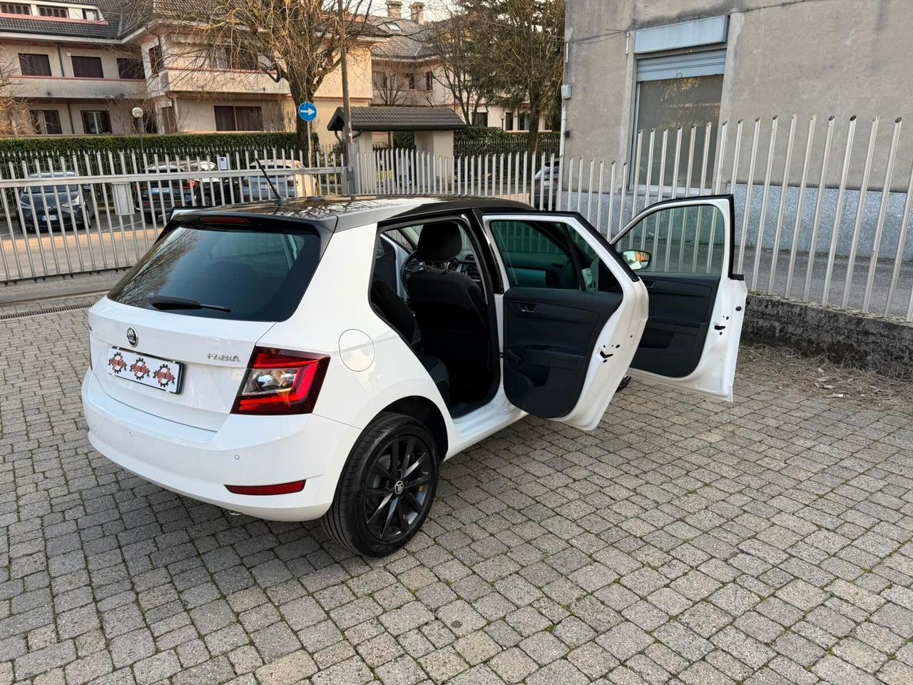 Skoda Fabia 1.0 TSI Twin Color Argento