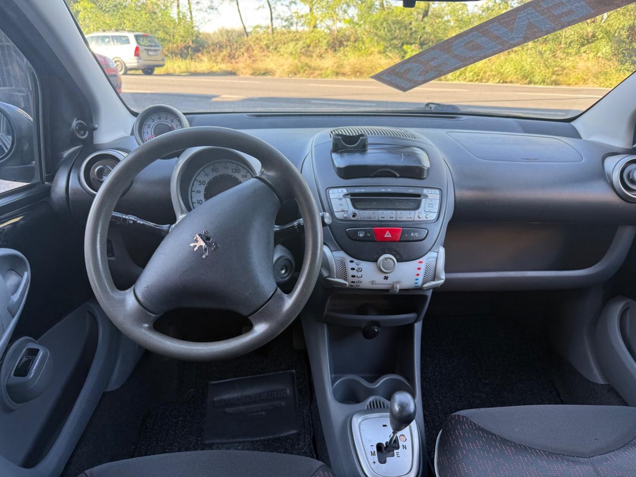 Peugeot 107 1.0 68CV 5p. Sweet Years 2Tronic