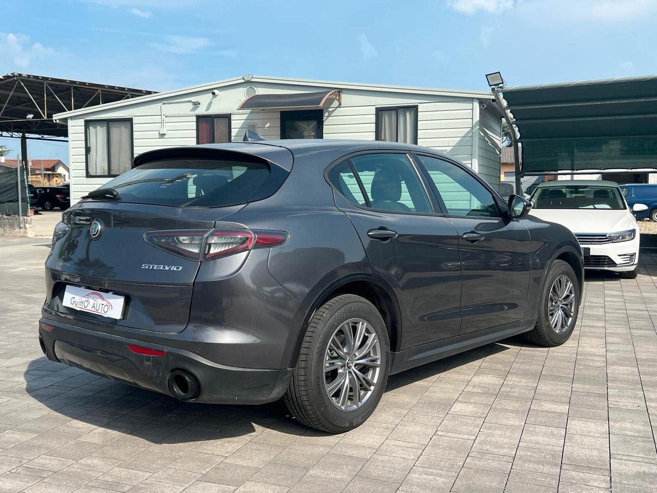 Alfa Romeo Stelvio 2.2 Turbodiesel 210 CV AT8 Q4 Super