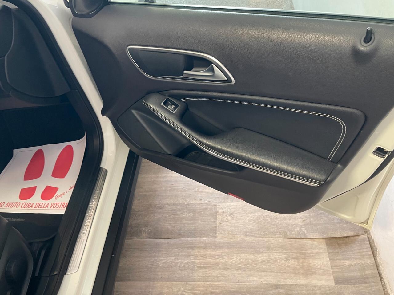 Mercedes-benz GLA 200 d Automatic 4Matic Premium Tetto Pelle