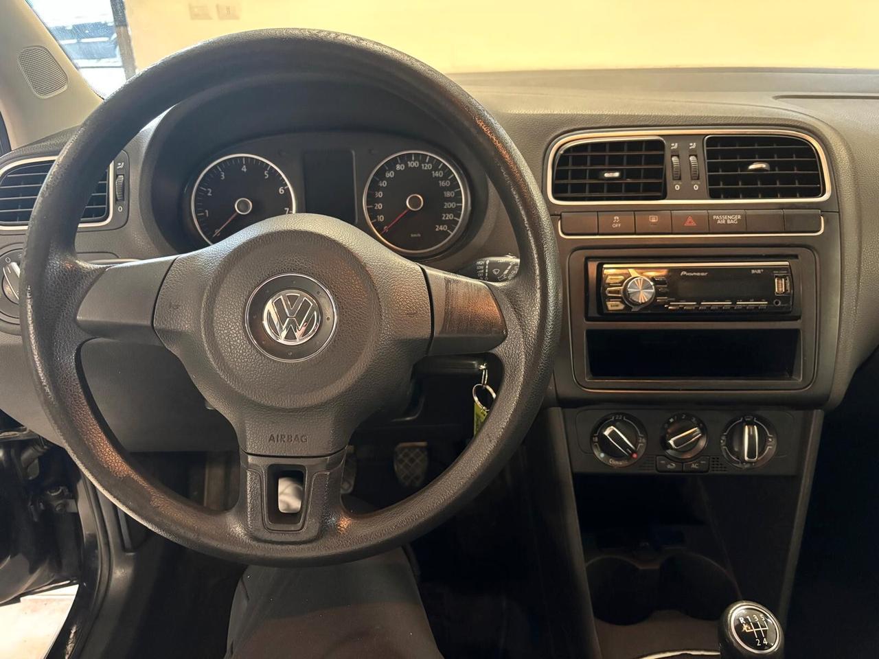 VOLKSWAGEN POLO ANNO 2010 BZ 1.2 ADATTA NEOPATENTATI KM 188 MILA