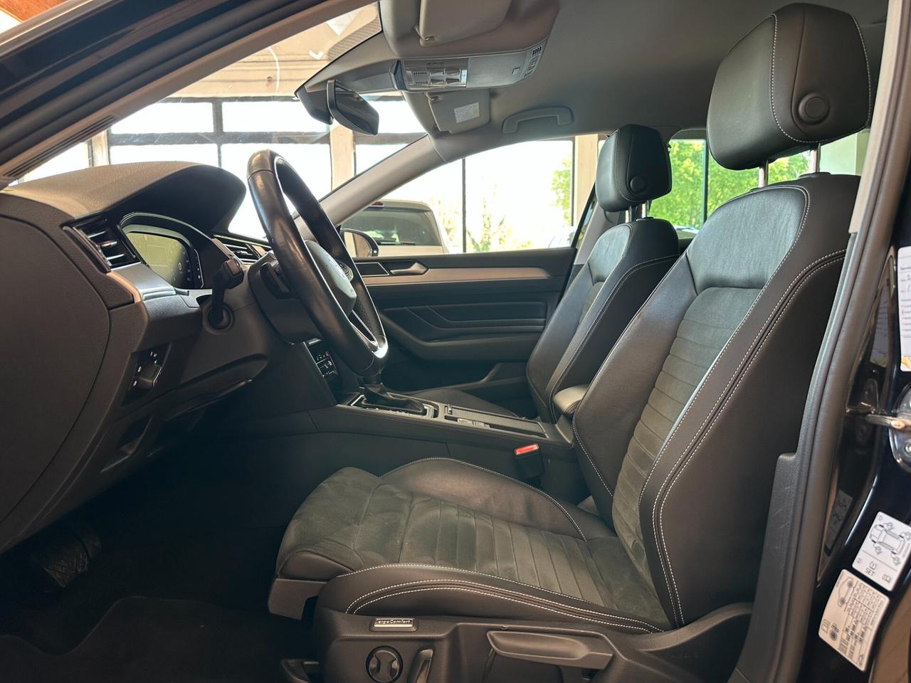 VOLKSWAGEN PASSAT VARIANT 2.0 TDI DSG ELEGANCE 150CV *CARPLAY*ACC*LED*