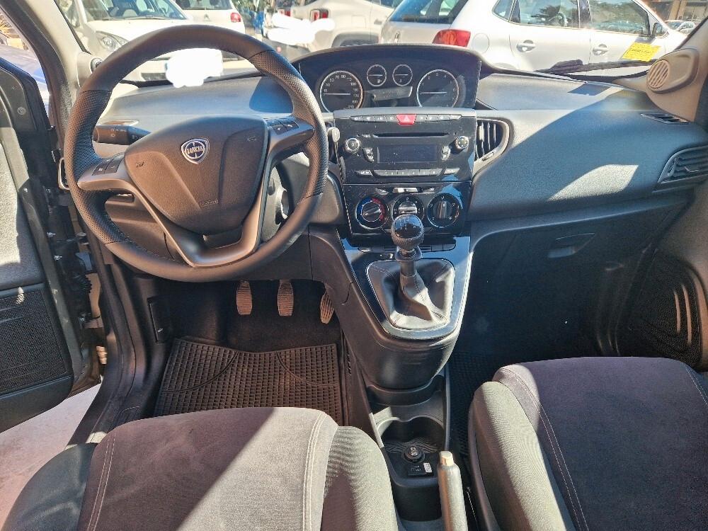 Lancia Ypsilon 1.2 69 CV 5 porte GPL Ecochic Platinum