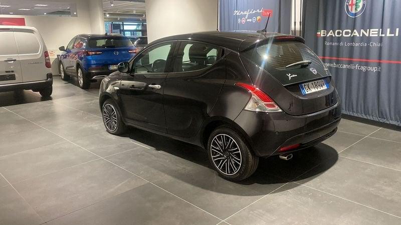 Lancia Ypsilon 1.0 FireFly 5 porte S&S Hybryd Gold