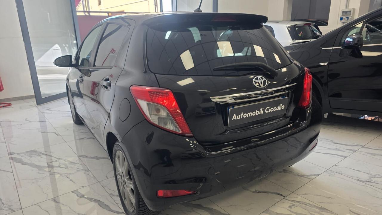 Toyota Yaris 1.4 D-4D 5 porte Lounge