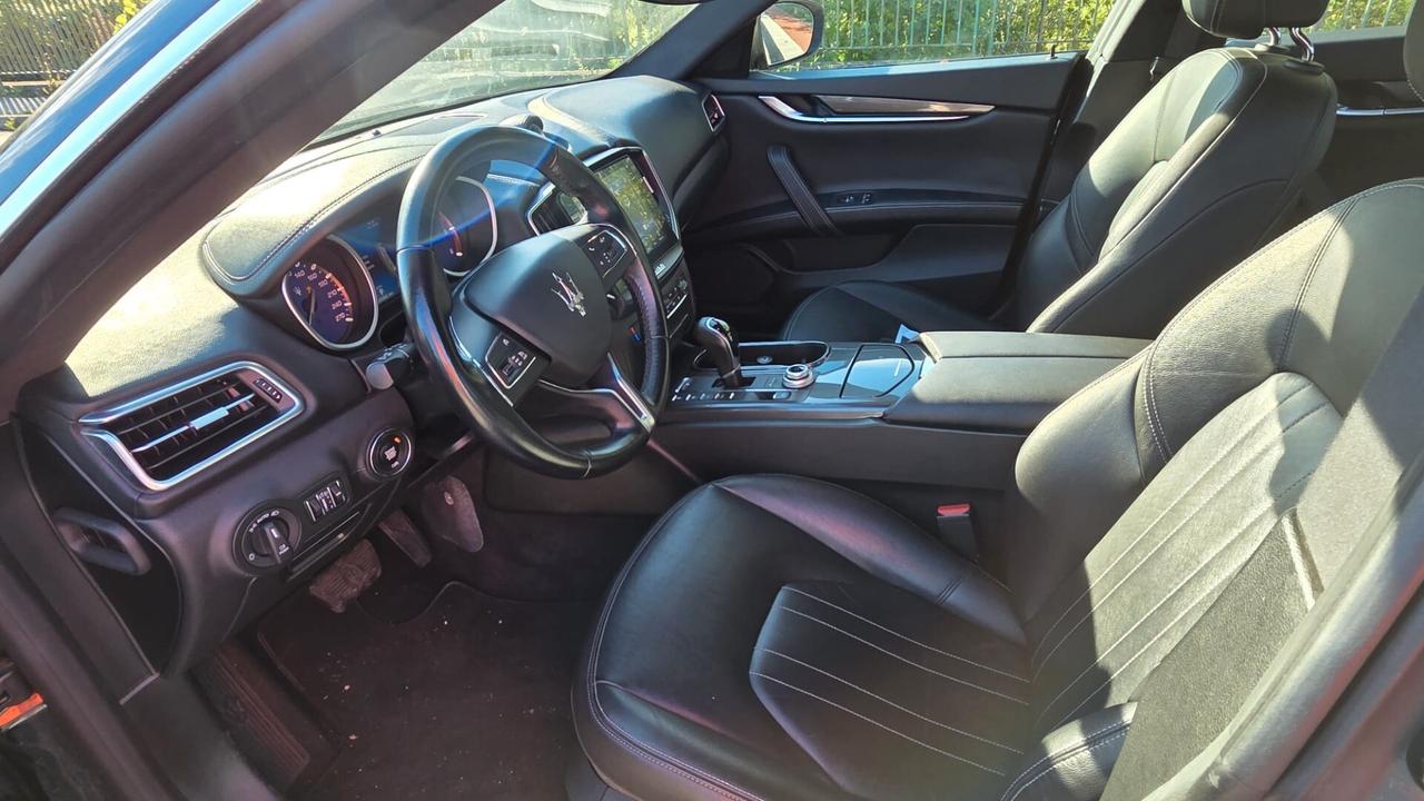 Maserati Ghibli V6 Diesel 275 CV Nerissimo Edition