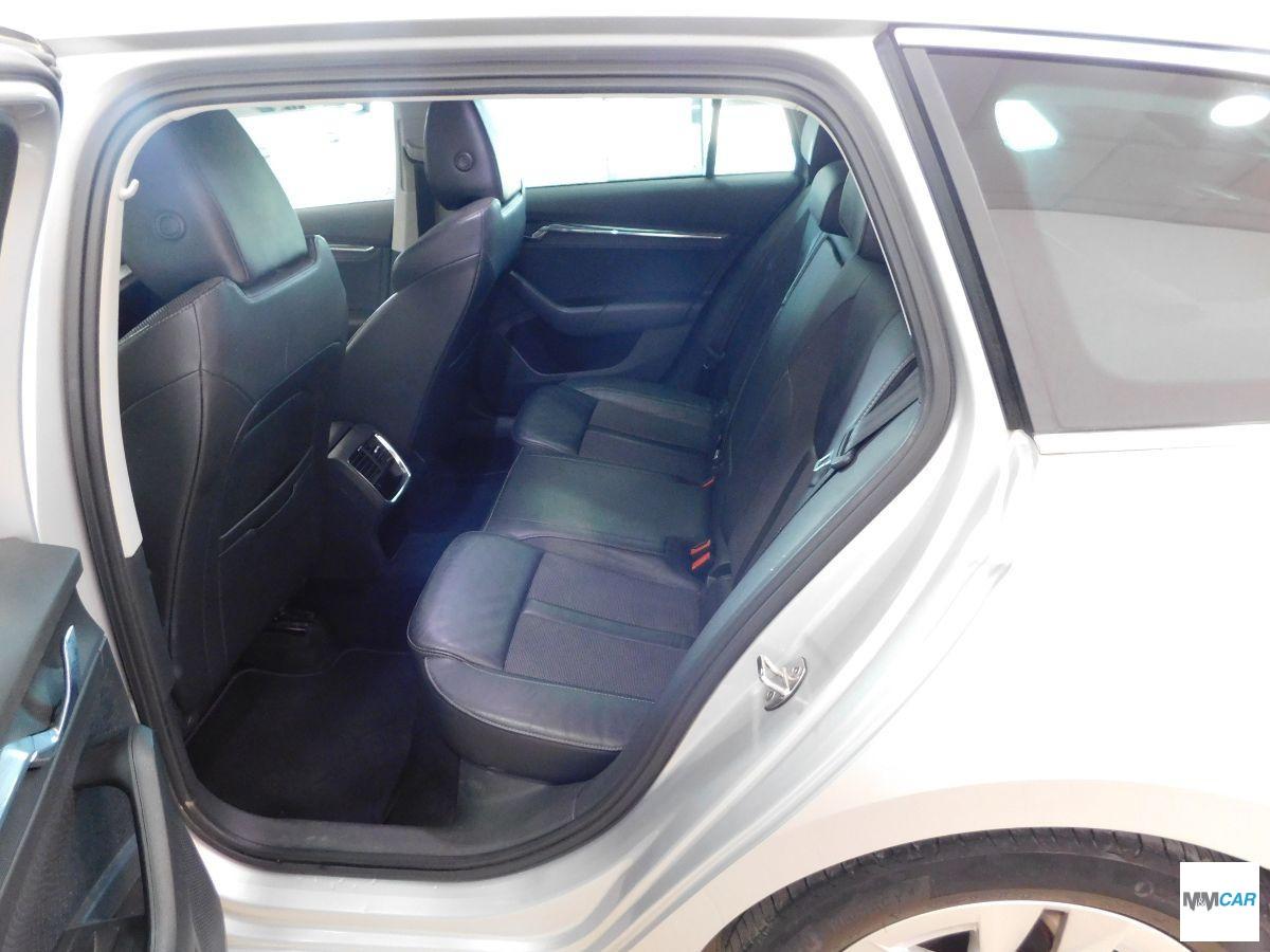 SKODA - Octavia Station Wagon - Octavia 2.0 TDI EVO SCR DSG Wagon Style
