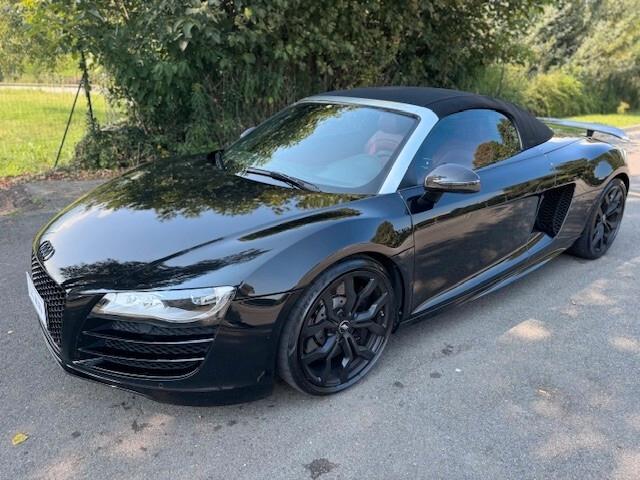 Audi R8 Spyder 4.2 V8 FSI quattro R tronic