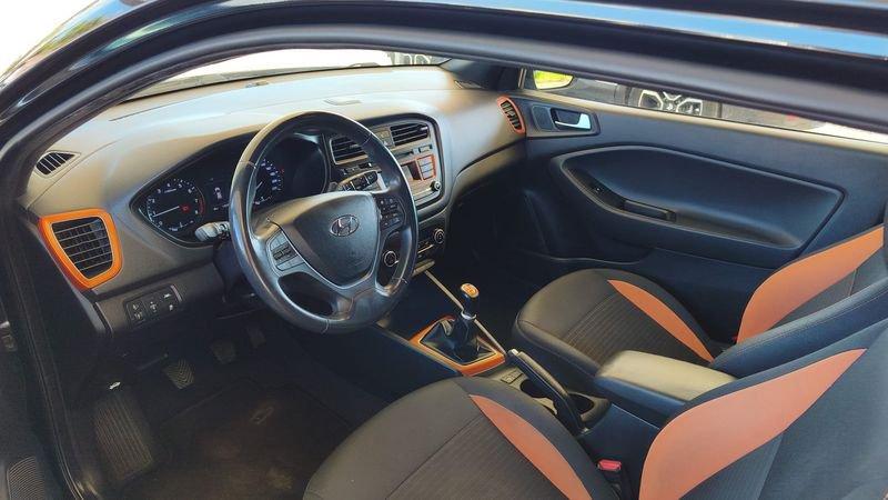 Hyundai i20 1.2 MPI 84cv Coupe Sport