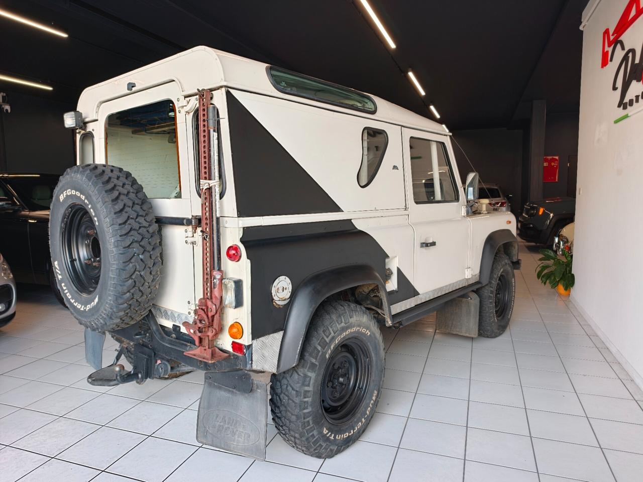 Land Rover Defender 90 turbodiesel Station Wagon