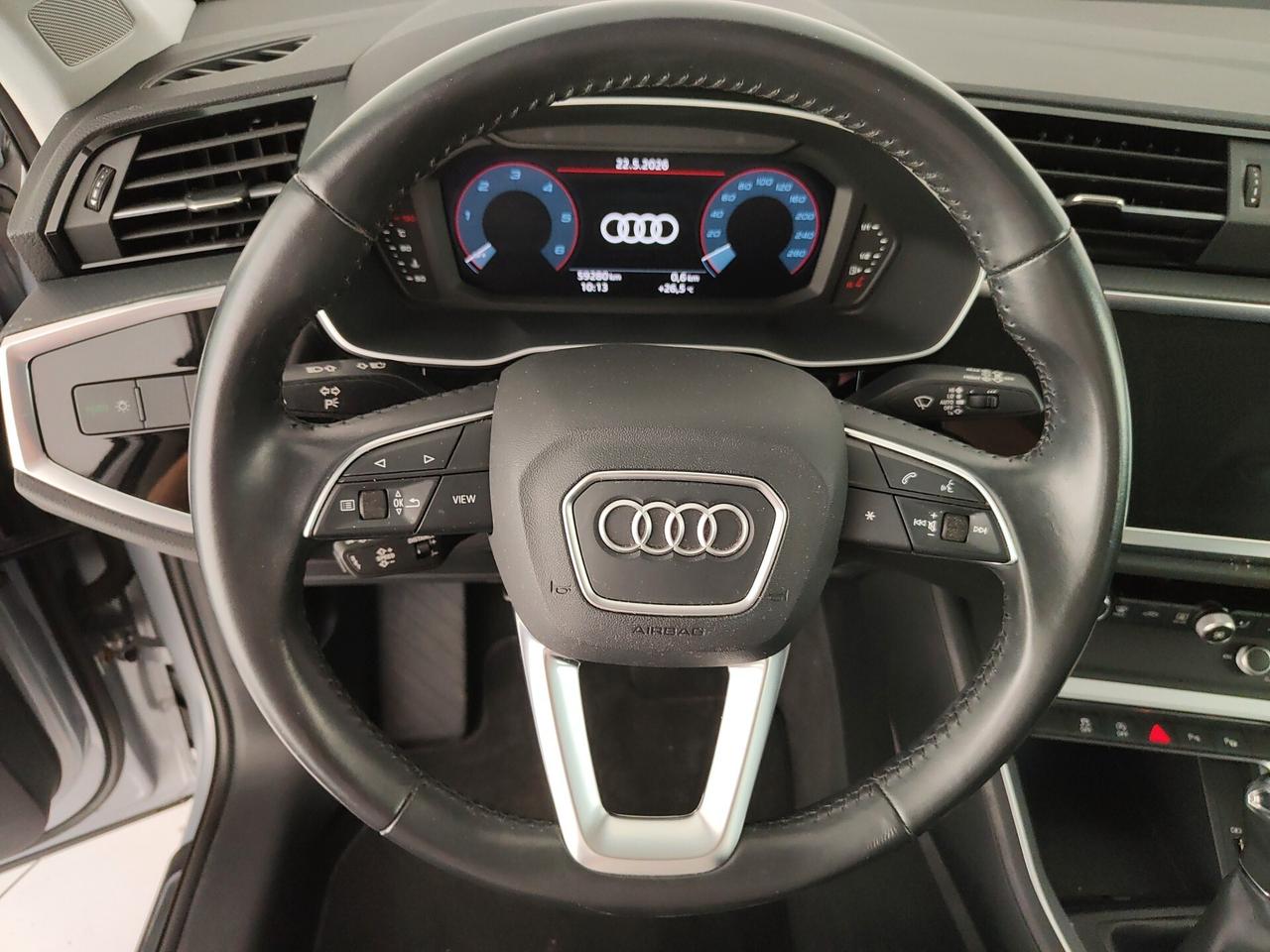 Audi Q3 35 TDI quattro Business