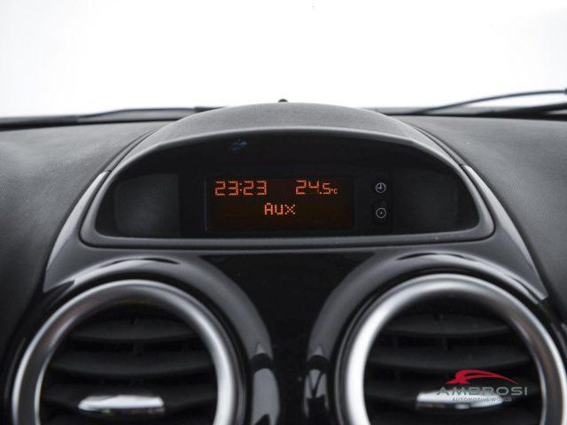 OPEL Corsa 1.2 5 porte - PER OPERATORI DEL SETTORE