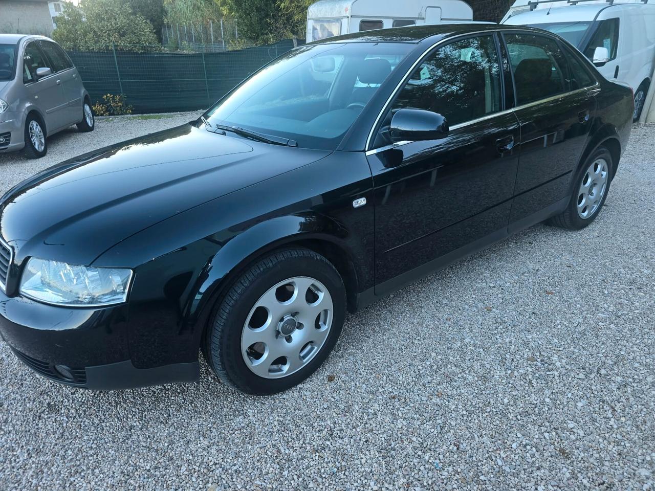 Audi A4 2.5 V6 TDI 180 cv Anno 2004