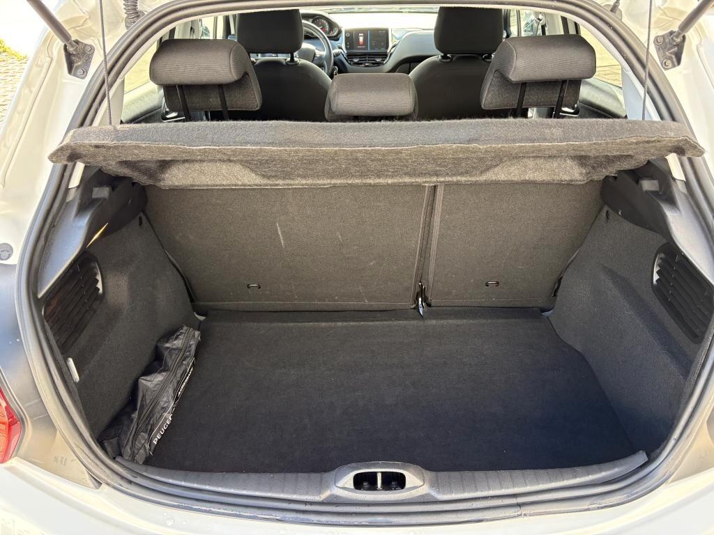 Peugeot 208 PureTech 5 porte Signature