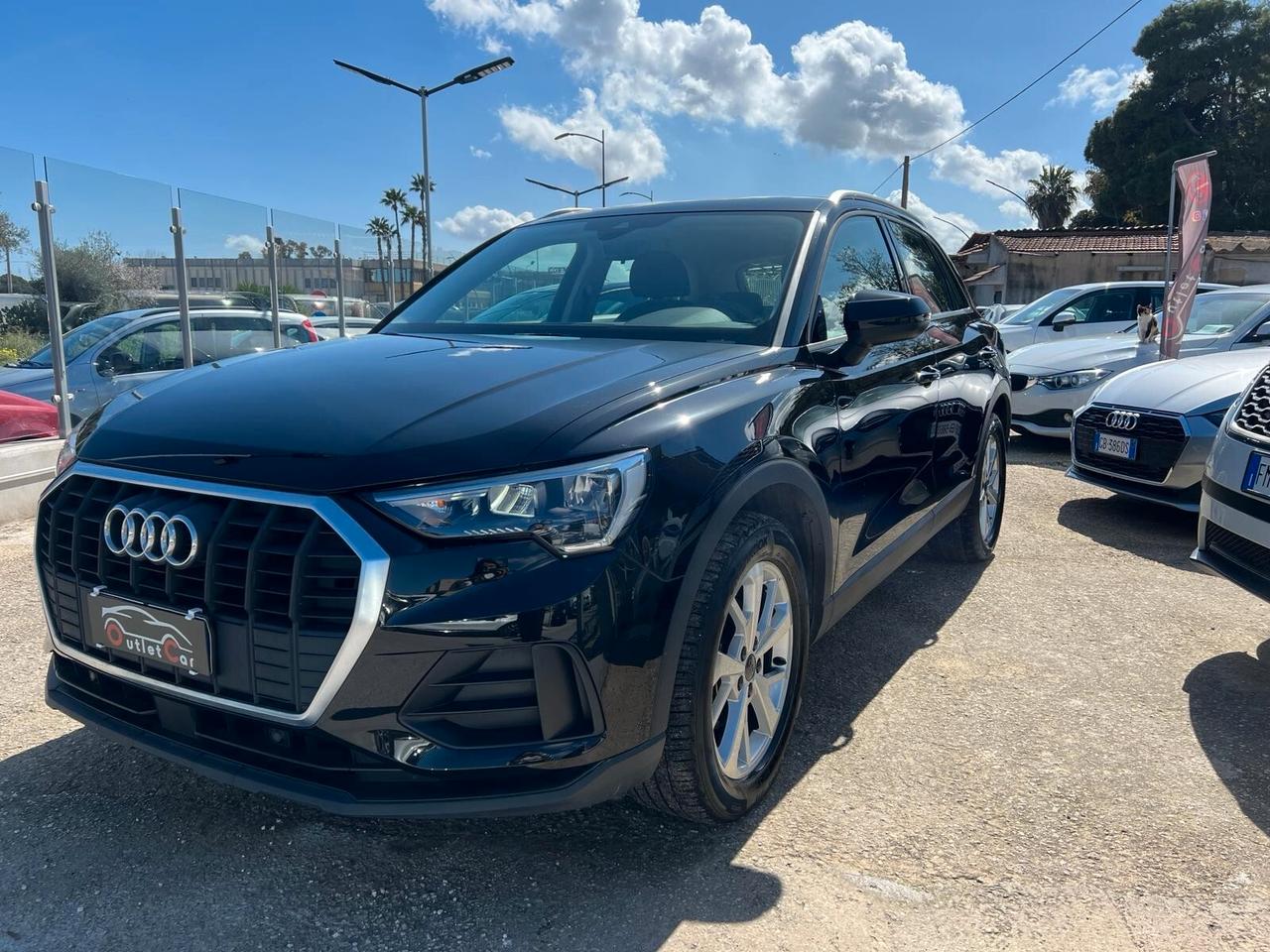 Audi Q3 35 TDI S tronic Business