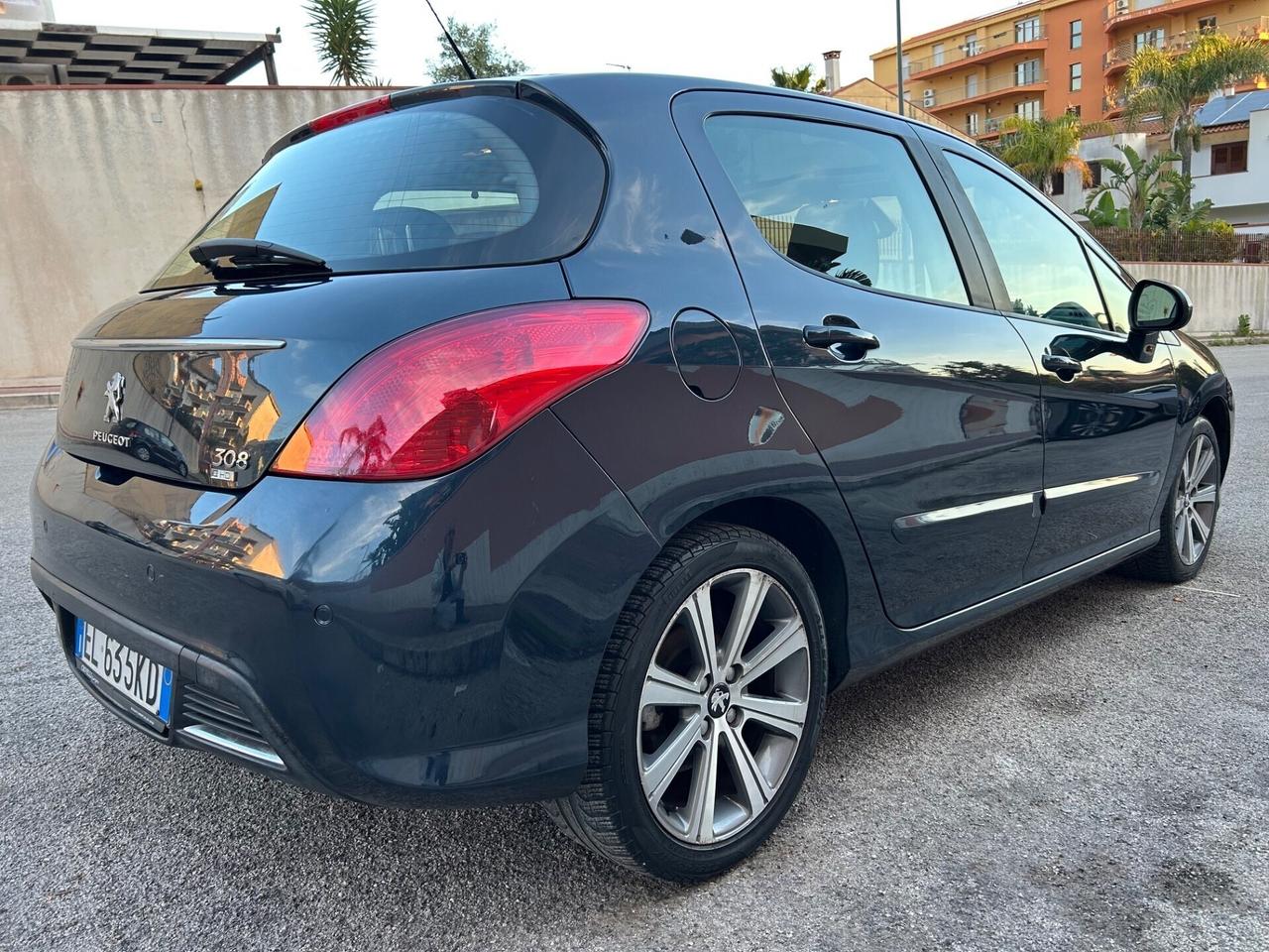 Peugeot 308 1.6 e-HDi allure tetto panoramico