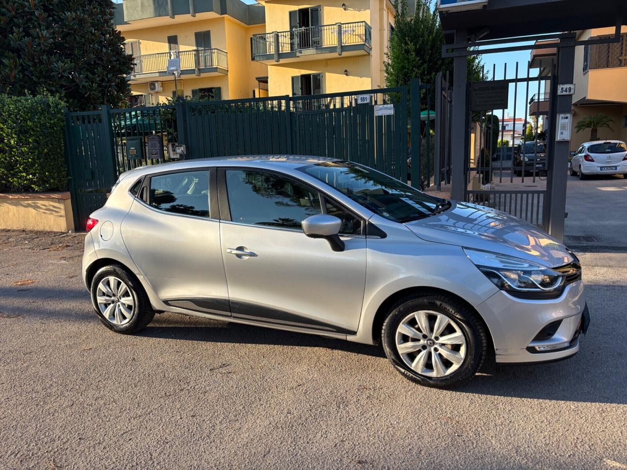 Renault Clio TCe 12V 90 CV GPL 5 porte Duel