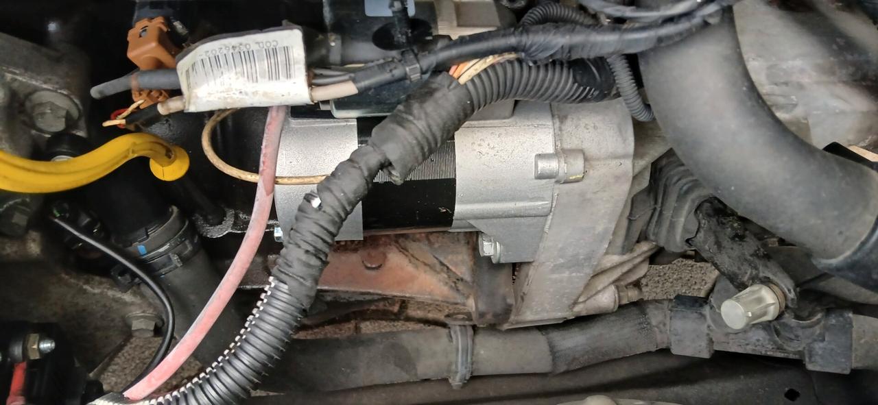 Renault Clio 1.2 benzina neopatentati