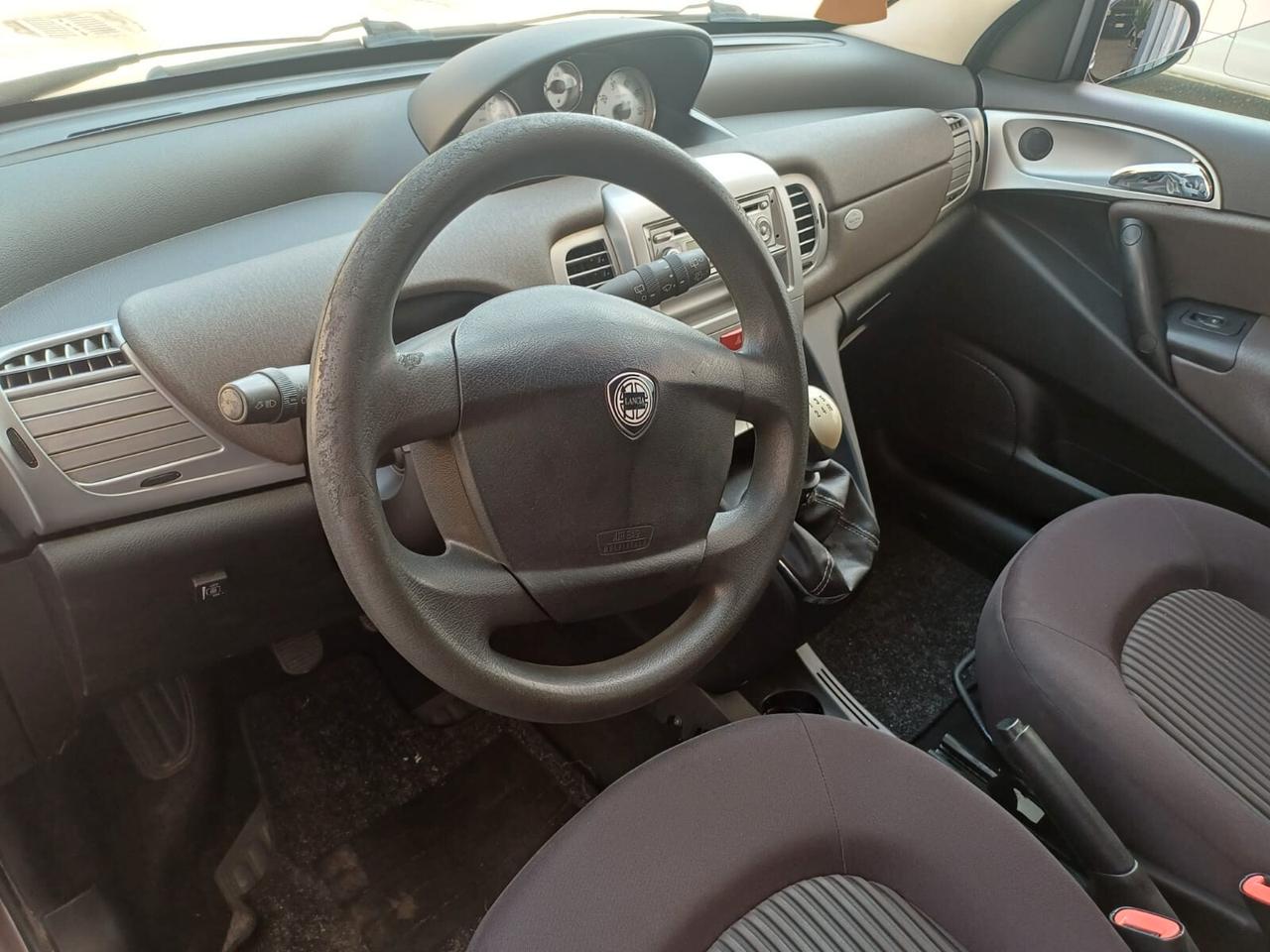 Lancia Ypsilon GPL DI SERIE - 2010