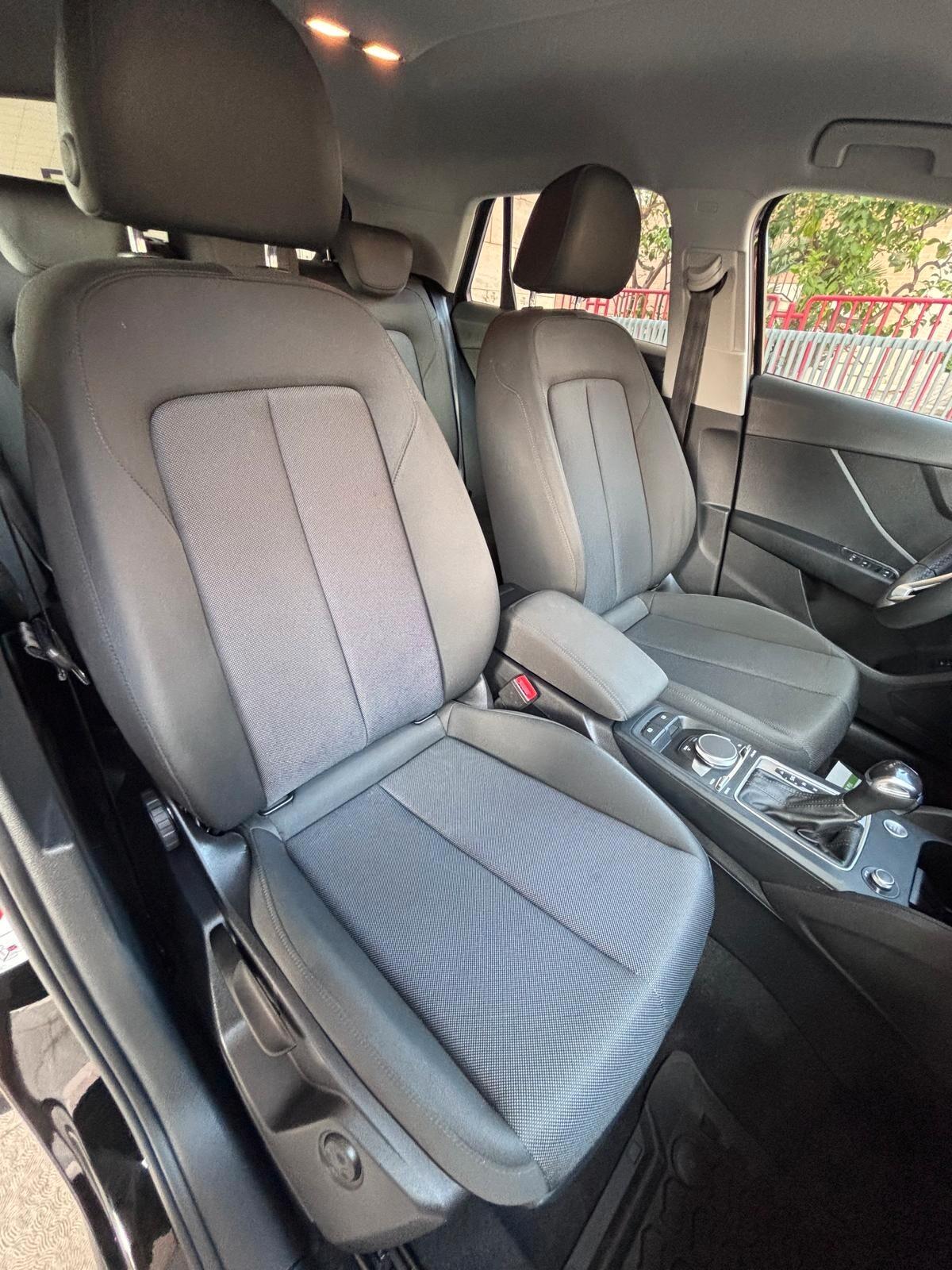 Audi Q2 35 TDI S tronic Business