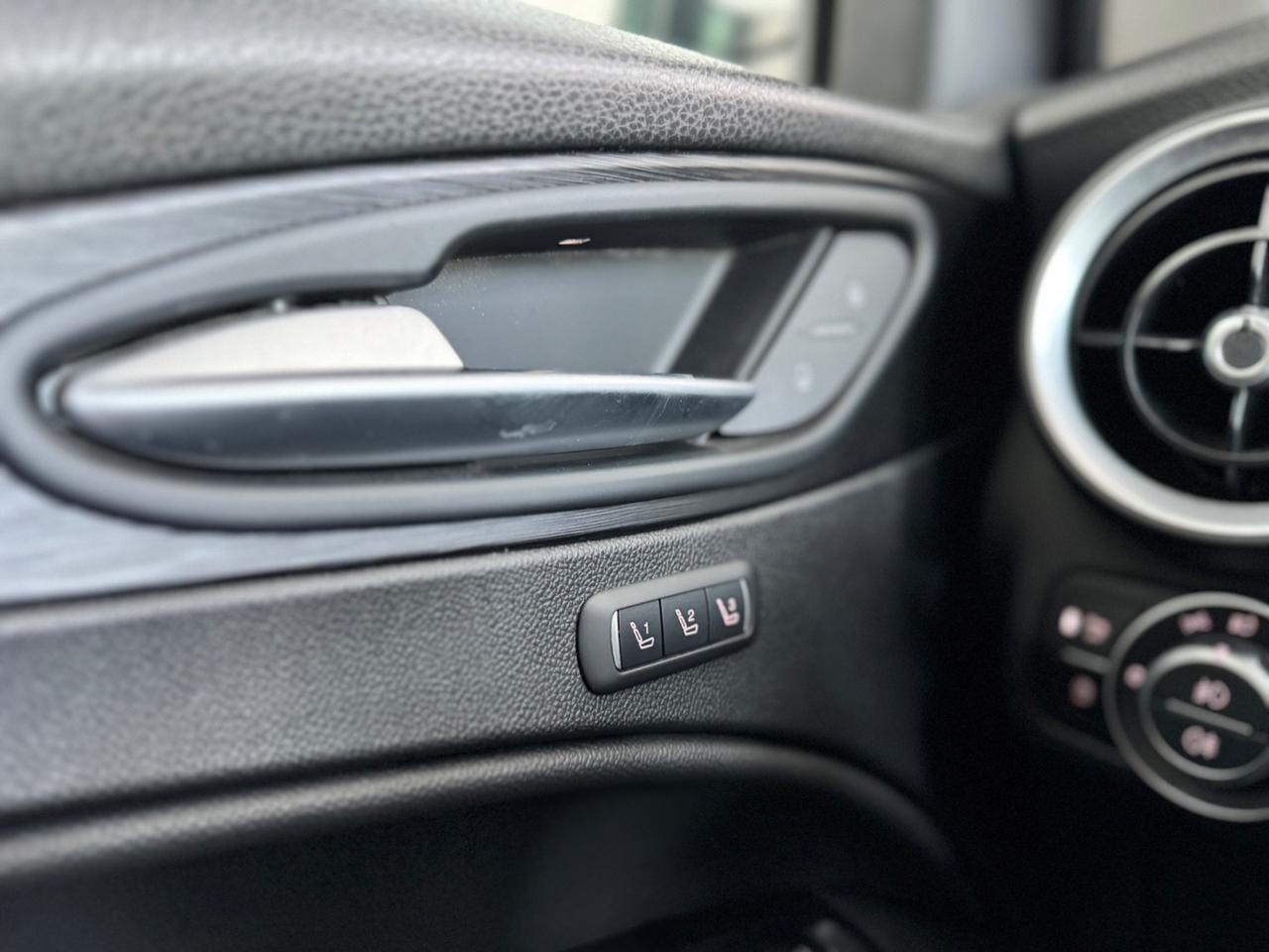 Alfa Romeo Stelvio 2.2 Turbodiesel 180 CV AT8 RWD Executive